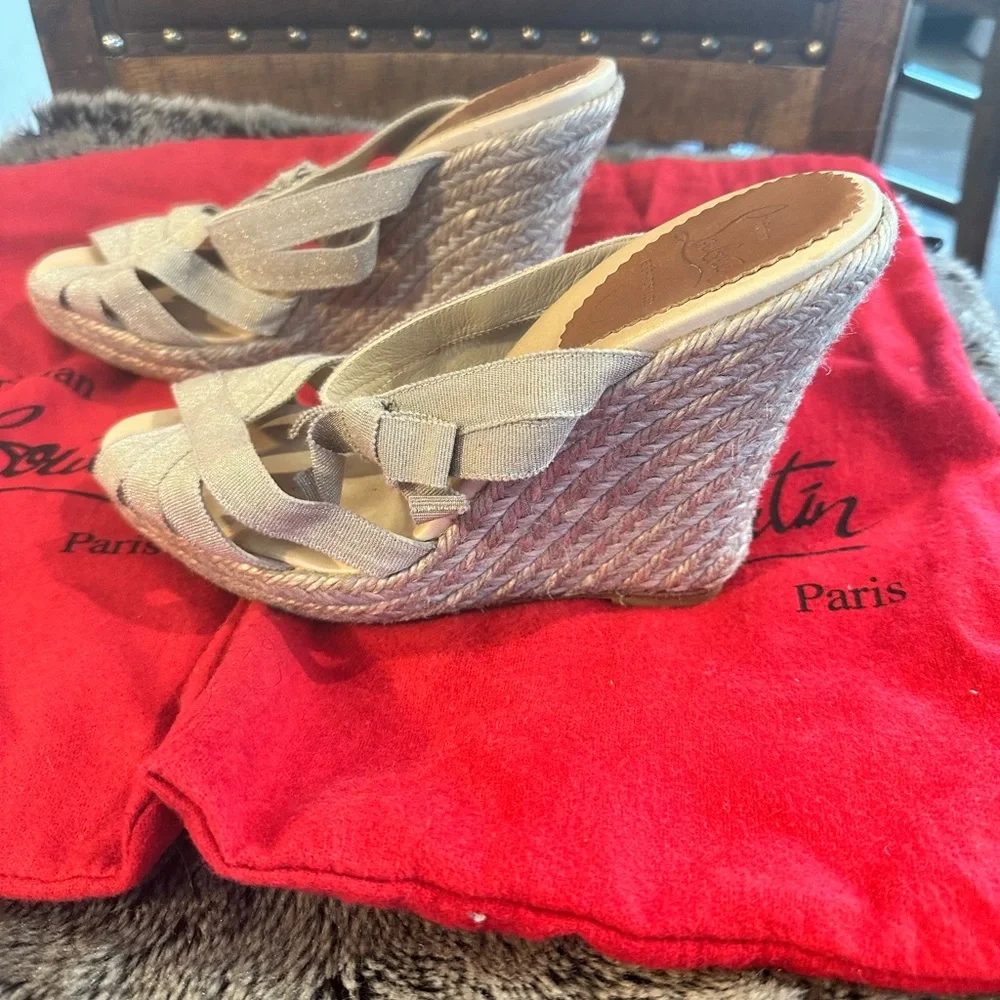 Christian Louboutin Gold Metallic Canvas Delfin 120 Espadrille Wedges Shoes, 38 - Picture 4 of 11